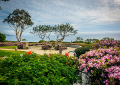 Crescent Bay Point Park in Laguna Beach overlooking the Pacific Ocean with a walking path